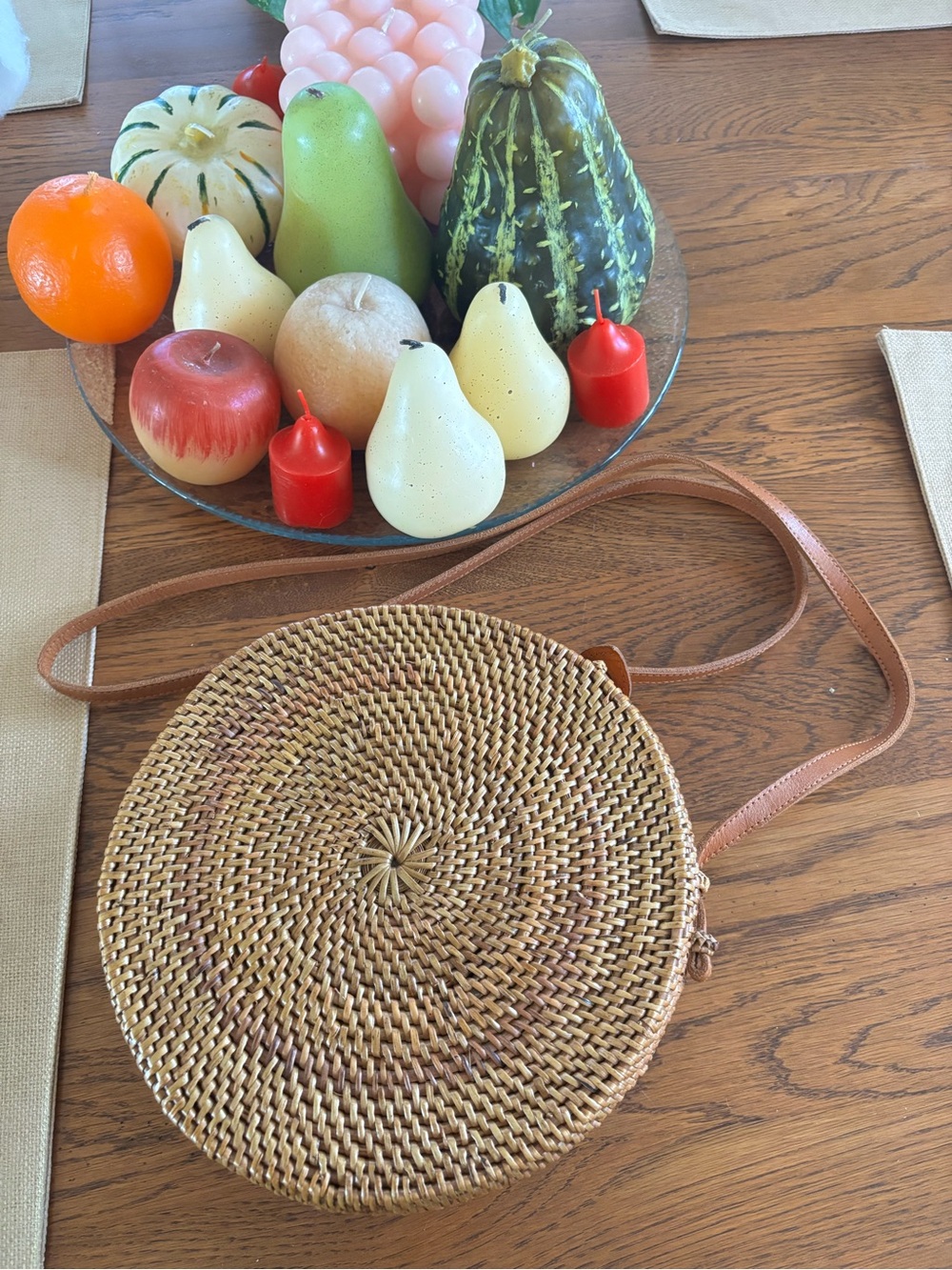 Round Woven Straw Crossbody Bag in Tan